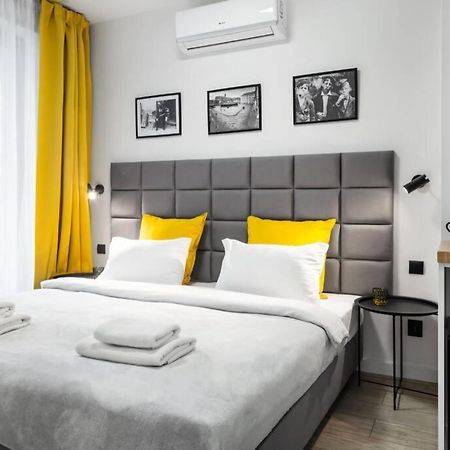 Househost Apartment: Miodowa 42/8A Street Krakow Dış mekan fotoğraf