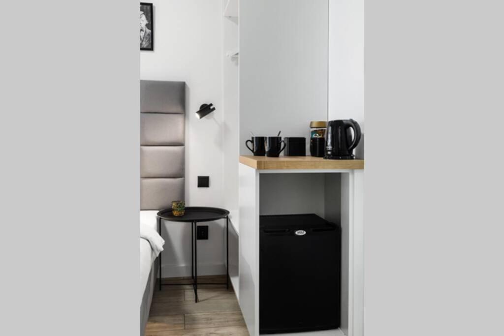 Househost Apartment: Miodowa 42/8A Street Krakow Dış mekan fotoğraf